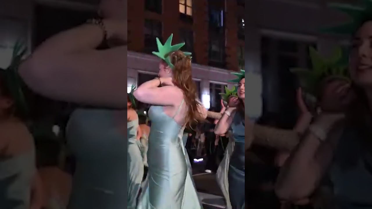 New Yorkers prove they know how to ‘thrill’ for annual Village Halloween Parade #shorts