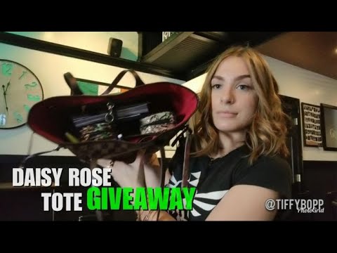 Tote GIVEAWAY - Neverfull Dupe Daisy Rose - What&#39;s in My Bag - YouTube