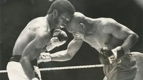 Fight of the Year, 1974 : Rodrigo Valdes TKO7 Benn...