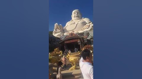 Tượng Phật di lạc trên núi Cấm An Giang