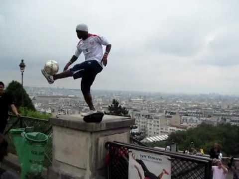 UNBELIEVABLE FREESTYLE SOCCER/FOOTBALL TRICKS [HQ]