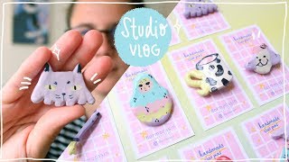 STUDIO VLOG 01 - Creating Handmade clay pins! - flormocasin