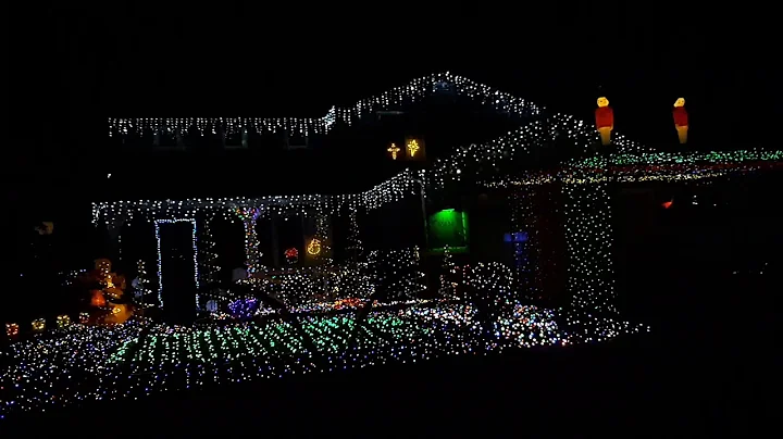 Christmas lights (in Quailwood) set to music.