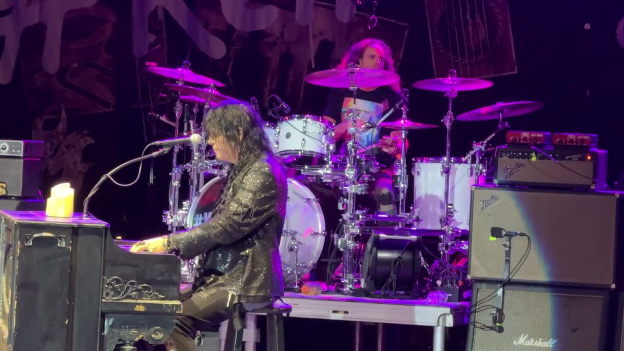 Cinderella’s Tom Keifer “don’t know what you got till it’s gone” Schaumburg Illinois 8/31/25