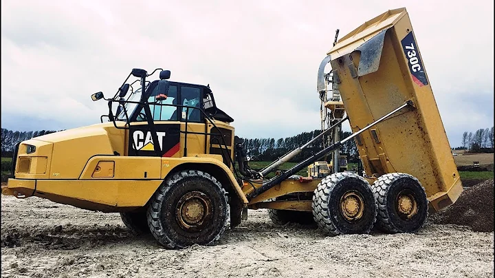 2015 Cat 730C Articulated Truck