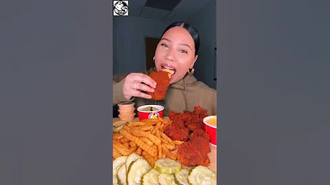 Crispy Hot Chicken Tenders & Fries – Claudia’s Review#shorts #mukbang #trending