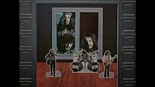 Miniatura del video "Jethro Tull  -  To cry you a song"