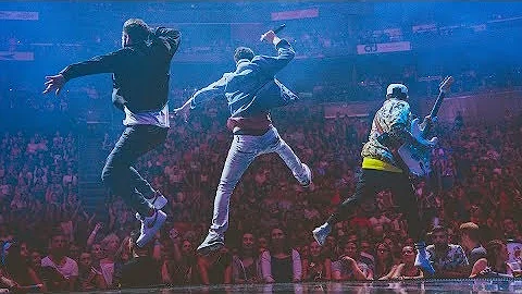 The Shadowboxers - WOLVES (LIVE) - Man of the Woods Tour