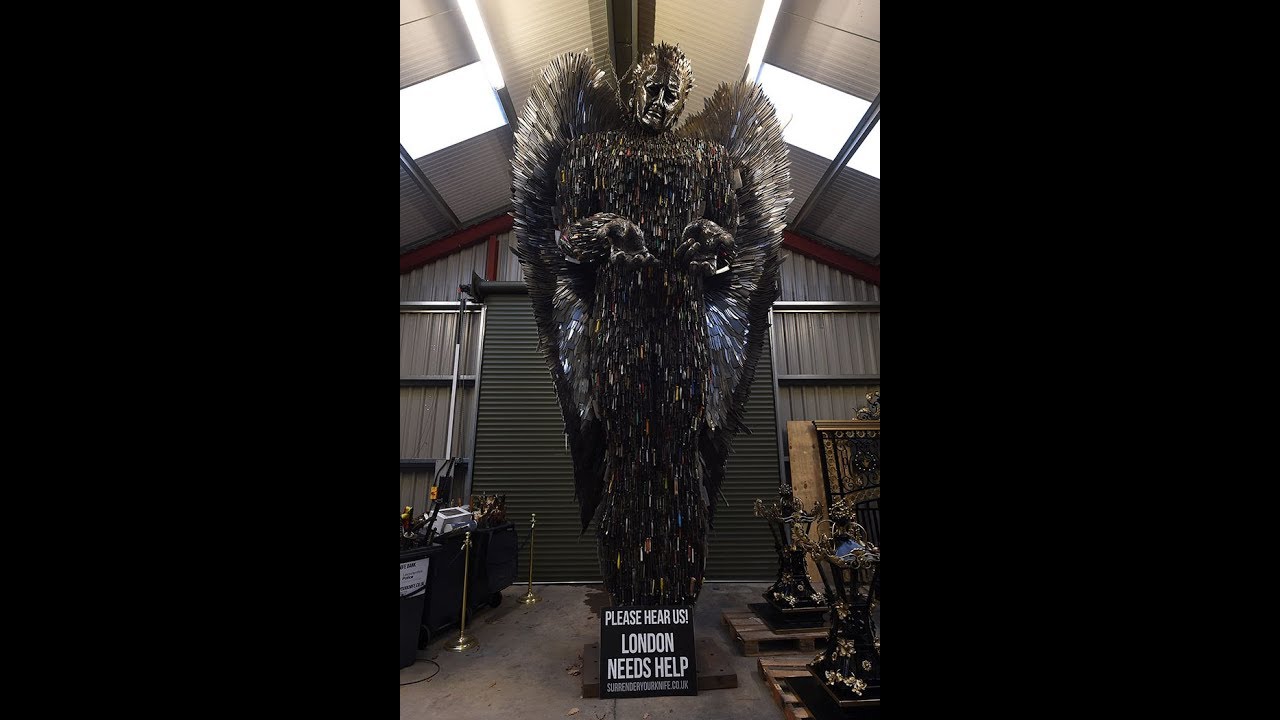 10+ Sculptor Spends 2 Years To Build Knife Angel Out Of ...