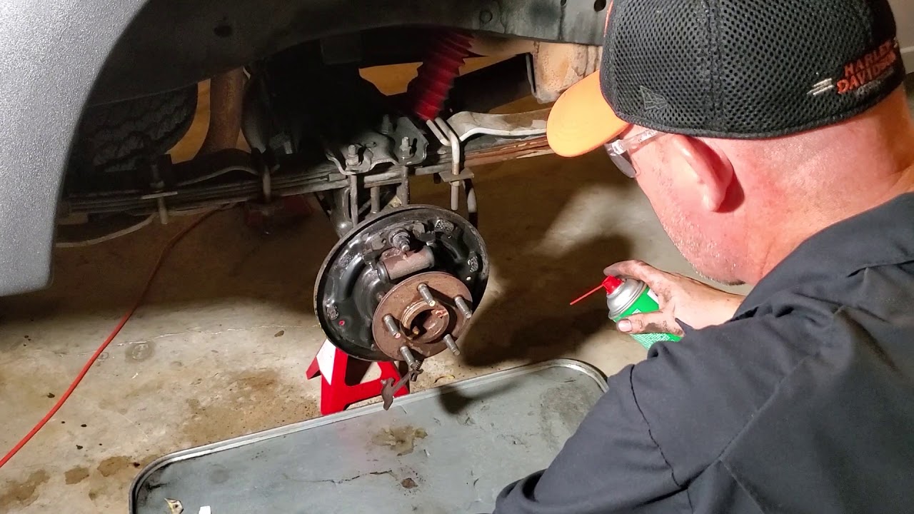 How To Install Rear Brakes On A 2001 Ford Ranger XLT - YouTube