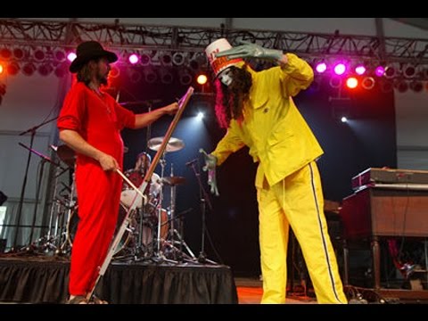 colonel claypool's bucket of bernie brains - live at bonnaroo 22 june 2002 part 1/2