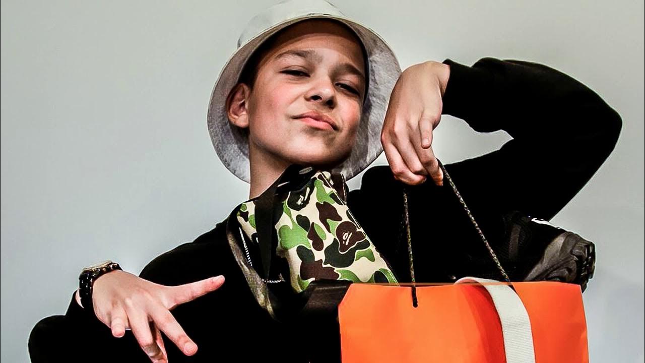 платон рэп. молодой платон певец. родители платона репера.