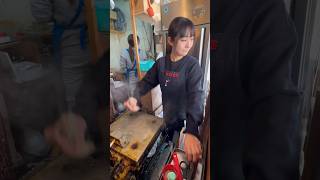 孫娘が作るえびせんべい！Beautiful Shrimp & Octopus Rice Cracker Master 築地グルメ 江の島 丸焼きたこせんべい 築地市場店