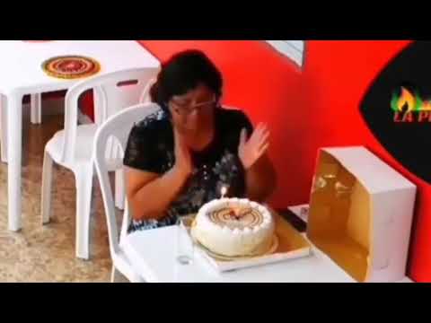 Video: Bir Kadının Doğum Gününü Kutlamak. En Iyi Komut Dosyaları