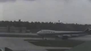 صاعقة تضرب طائرة سبحان الله