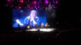 Lady Antebellum - Just A Girl [Country 2 Country, Dublin 2015]