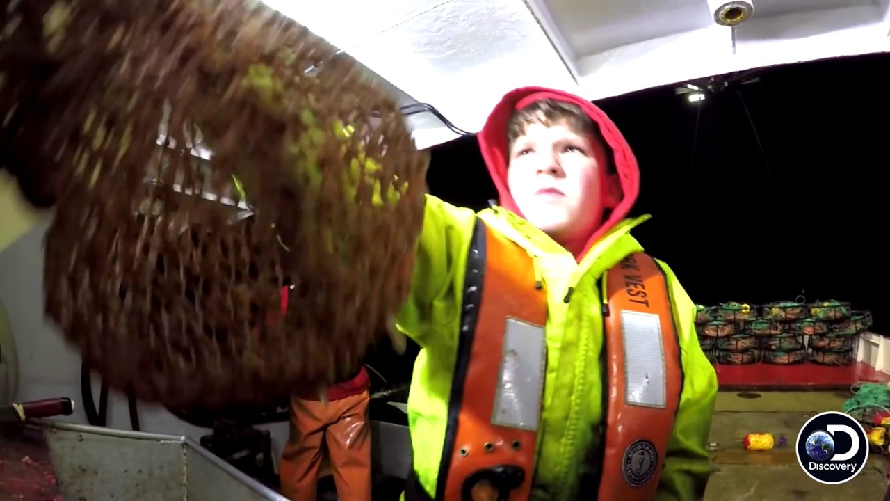 Winona J in Rough Seas   Deadliest Catch  Dungeon Cove