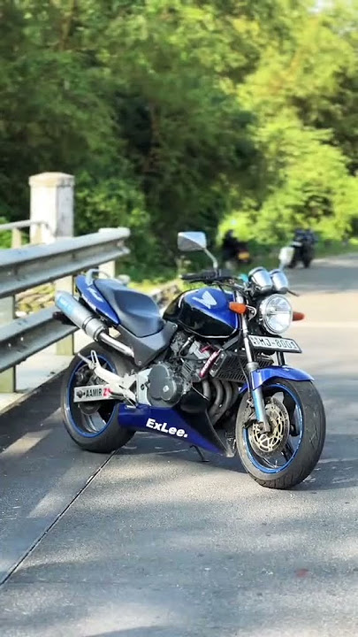 Honda hornet 250 cc 🙂♥ #srilanka #bike #viralvideo #1kviews #srilanka #250 cc #blue #shortvideo