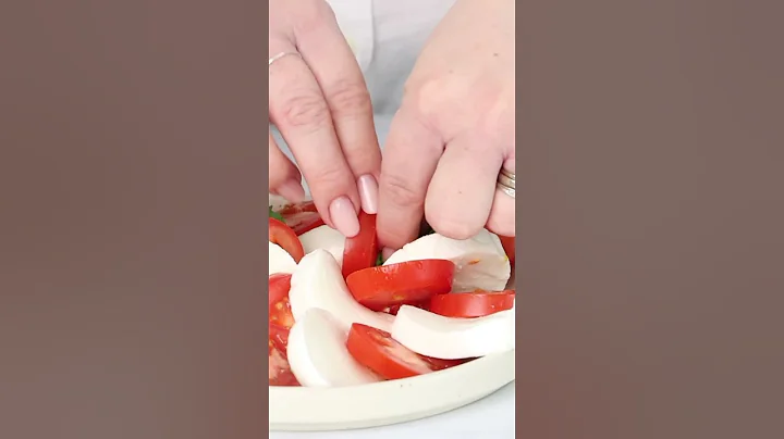 #capresesalad #salad #caprese Check the comments section for the link!