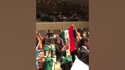 Musicos mexicanos hacen vibrar una de las mejores salas de concierto del mundo!!!