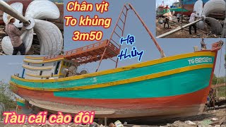 Tàu đánh cá với chân vịt lớn nhất miền tây(Fishing boat with giant propeller)