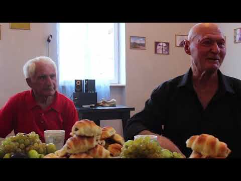 ლიტერატურული კაფე ტყიბულში:,,კაცი,რომელიც უხდება ქალაქს\"