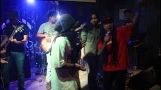 Pasir Pantai - Sweat 'a lalalalong' ( Cover) feat. Emilio Gangstarasta