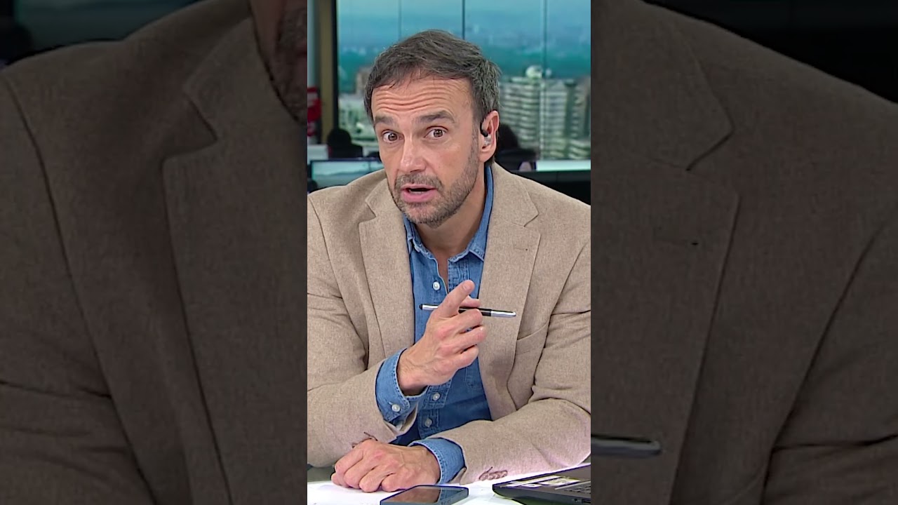 Sismo interrumpe noticiero con Rodrigo Sepúlveda al aire