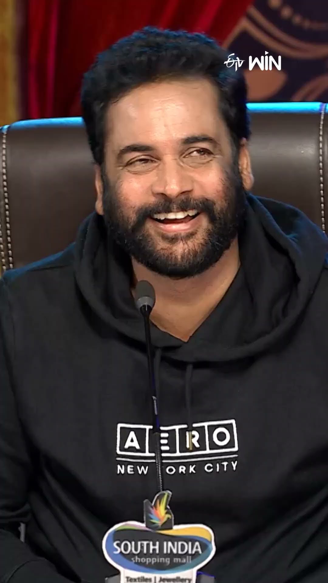 #shorts - ఈ గెటప్ తో వైరల్ అయిపోయిన వర్ష..! #jabardasth #immanuel #varsha #comedy