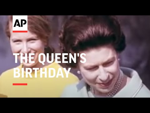 THE QUEEN'S BIRTHDAY PICTURES - YouTube
