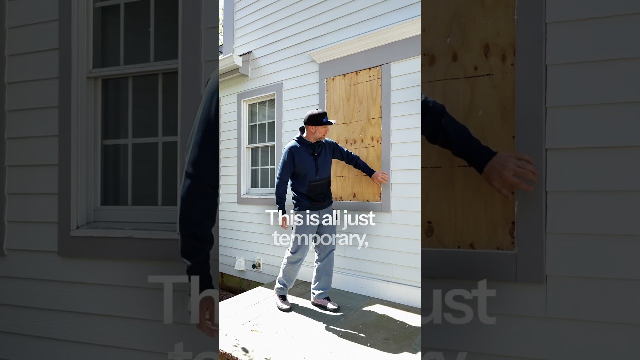 Adjusting to Unexpected Challenges in a Siding Renovation Project.