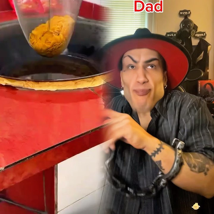 When mom finds out dad ordered dominos pizza💀🤣#funnyvideos #comedy #funnyskits