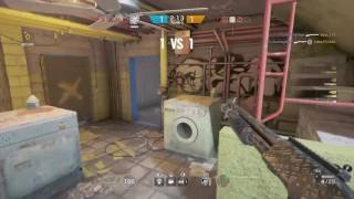 Rainbow 6 Siege Clutch