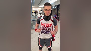 NickEh30 spotted at the mall!