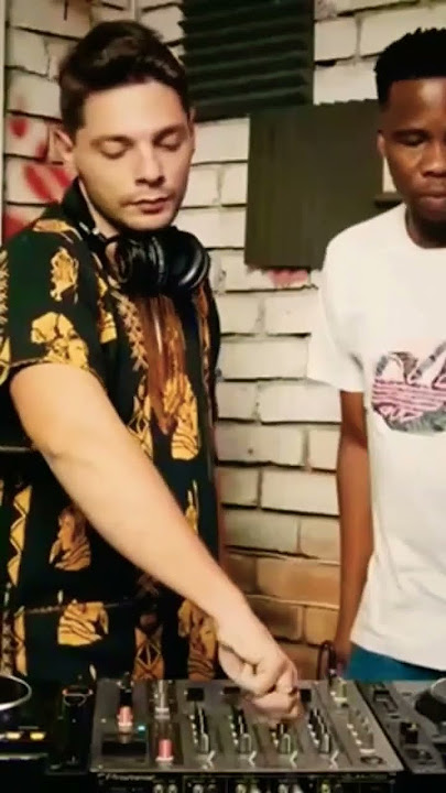 Moish and Vasilis live Set.. #afrohouse #deehouse #edm #electroniquemusic #powpow