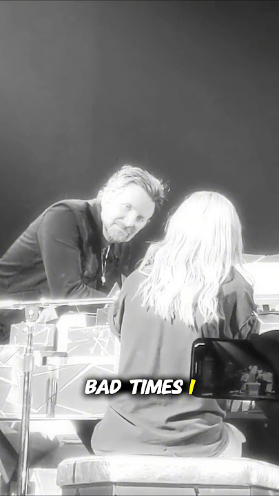 A shallow moment from Bradley Cooper and Lady Gaga. #shallow #bradleycooper #ladygaga #live #amazing