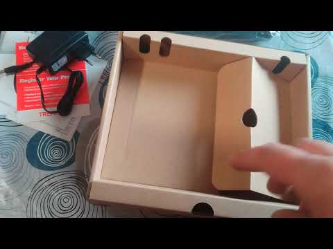 Unboxing router TEW-827DRU from TrendNet