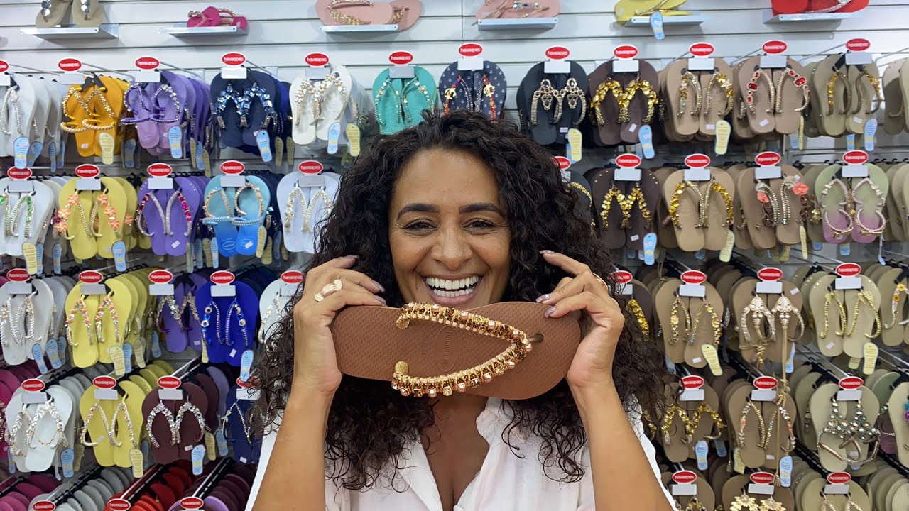 Aula Prática de Chinelo Customizado - Adriana Penna