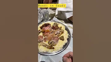 Eating Mandi with Saudi in Saudi Arabia #saudiarabia #ksa #jeddah #makkah #foodvlog