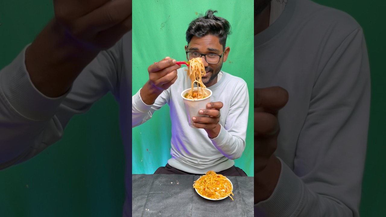 Restaurant vs street chowmine !