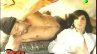 Miniatura del video Leysi Suárez posa semidesnuda.flv