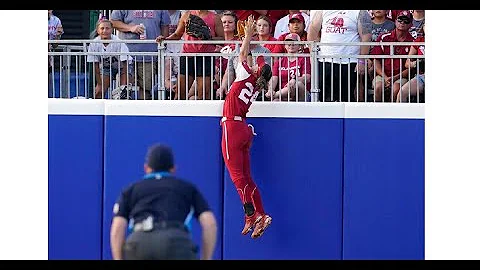 OU's Jayda Coleman robs Texas of two-run homer in ...