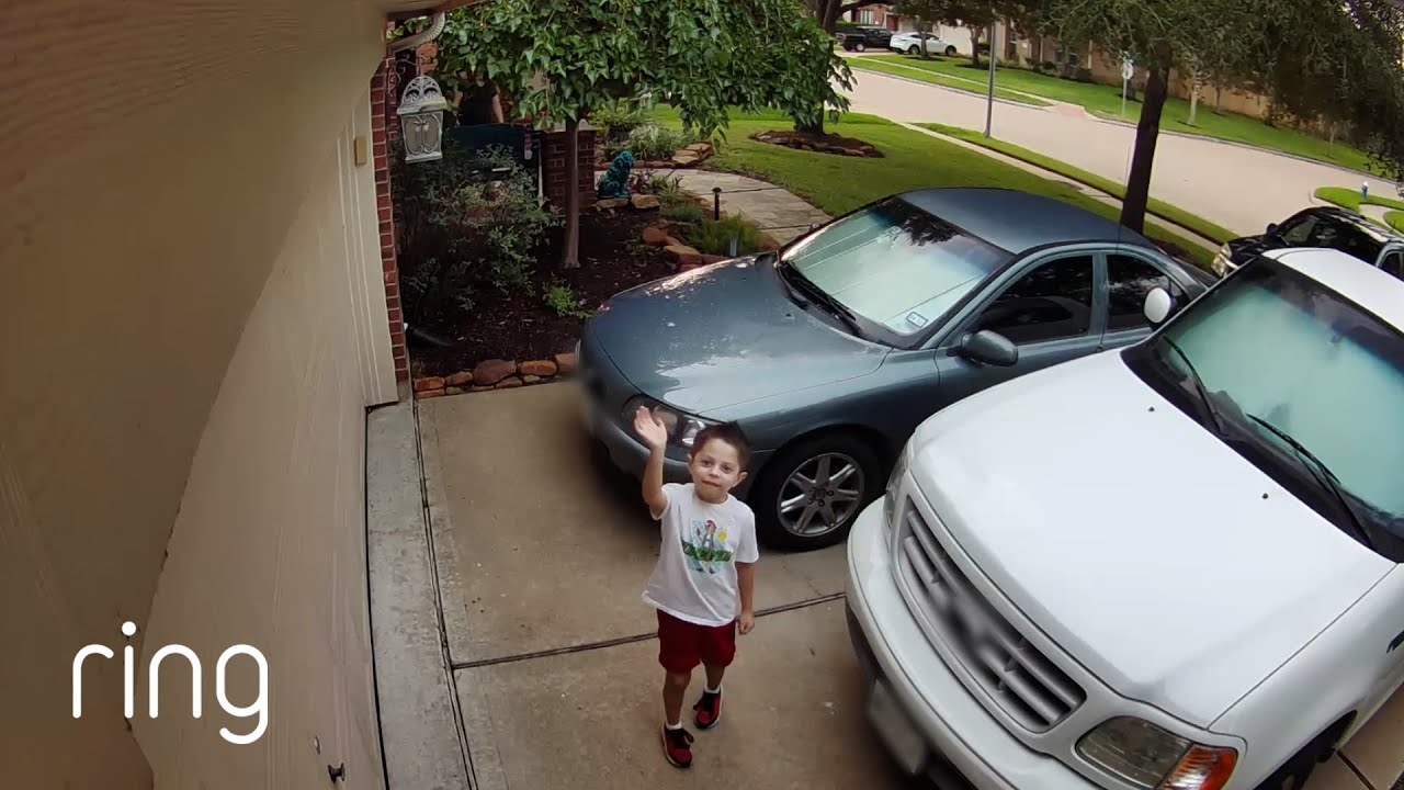 6-Year-Old Starts Grandad’s Day in the Best Possible Way | RingTV