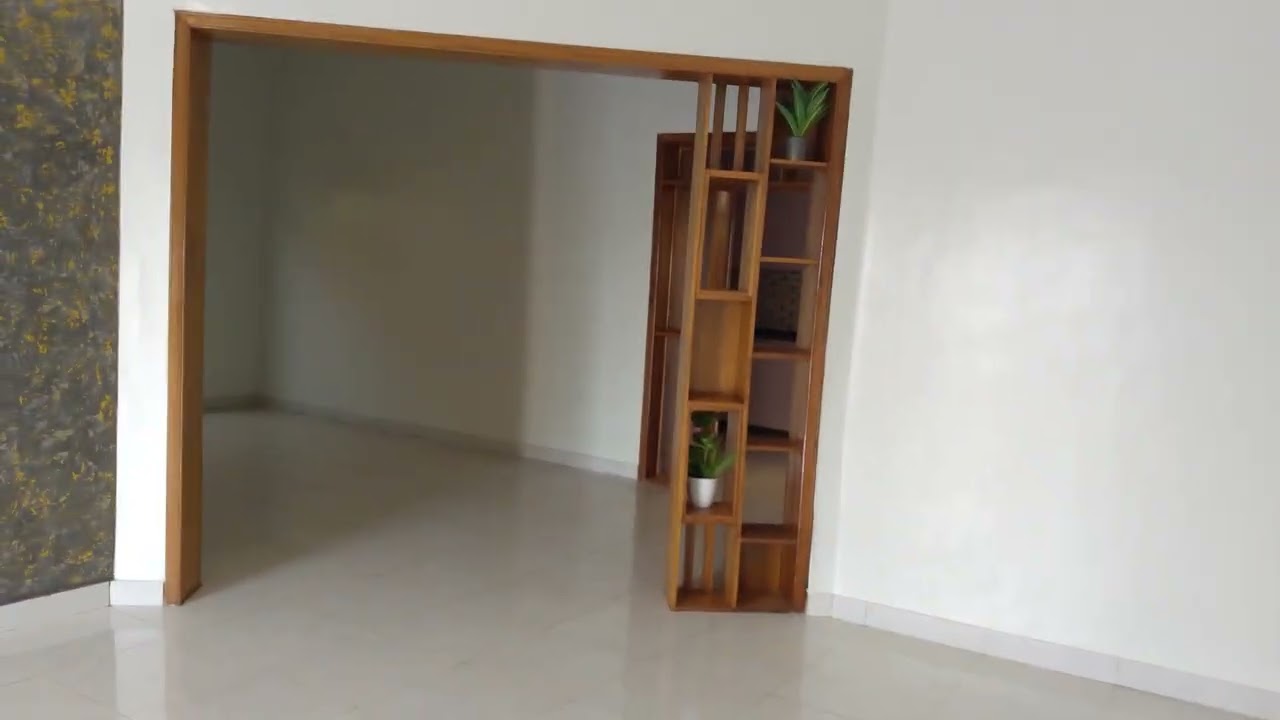 Ntahandi wasanga inzu nkizi uretse kumuyoboro wa baheza tv250 iyiyo nawe Yaba iyawe kuri 220million 