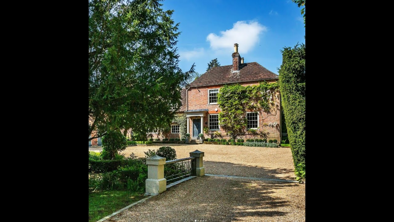 Georgian house For Sale in West Sussex