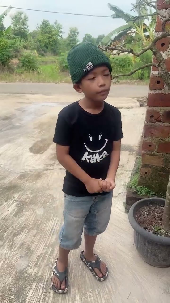 Vidio kocak dan gokil @nyaikembang1nyaikembang1 /sumur tua di ladang jagung?