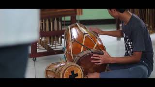 Peuyeum bandung - Nining Meida (angklung cover)