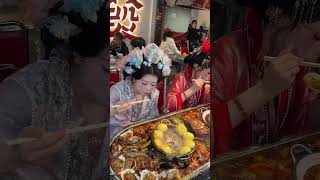 Amazing Chinese street food cooking! Watch this delicious spicy hot pot, noodles,