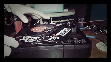 The Un.D-F1nD Skiratcha Breaks 2 numark pt01 skratch session