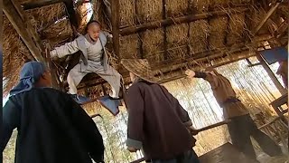 [Kung Fu Movie]Three masters try to kill a boy,but he's actually a peerless expert and defeats them